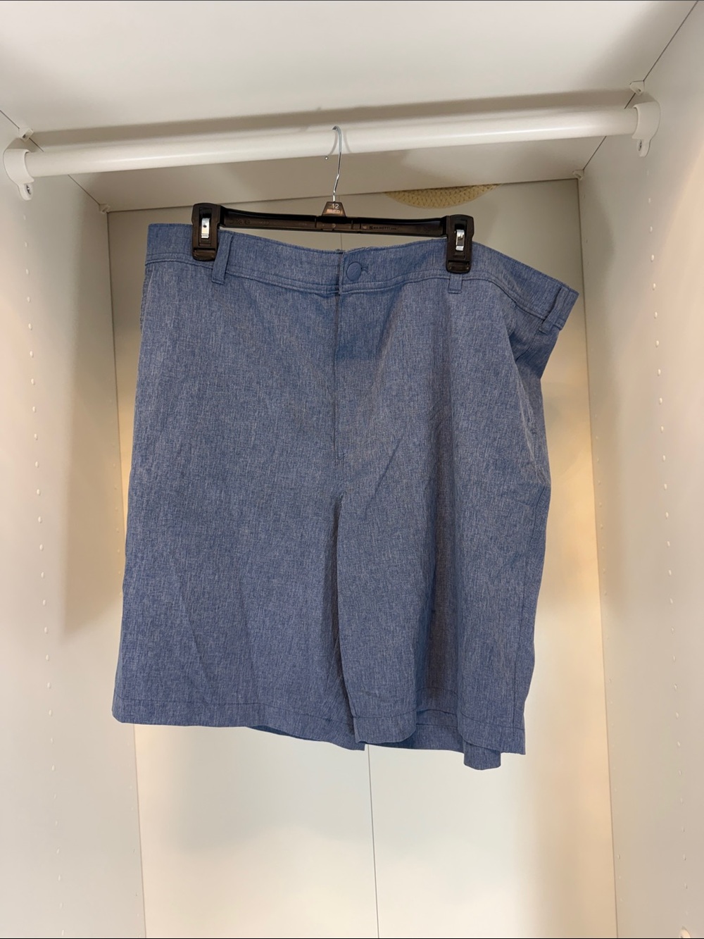 Izod Men's Chambray Flat-Front Shorts in Light Blue
